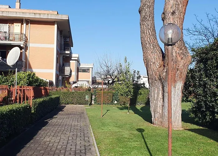 Roma Suites 2*